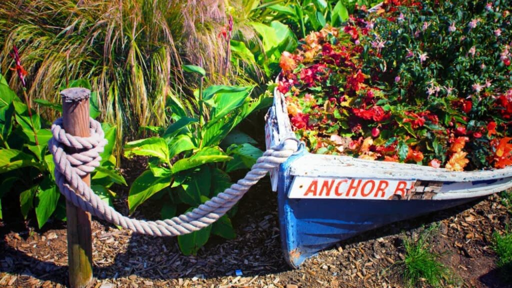 nautical theme garden ideas