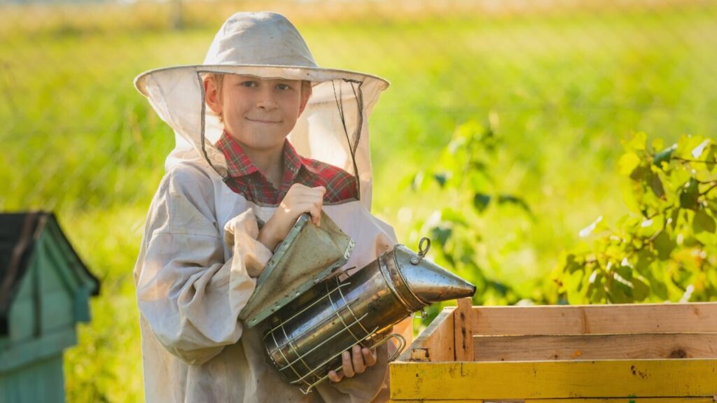 what is beeswax used for