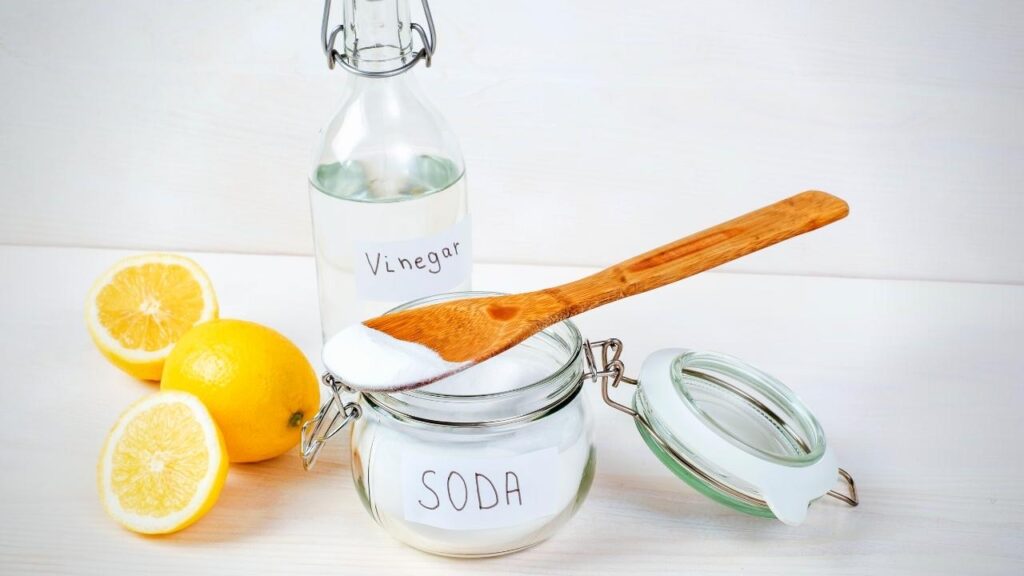 baking soda, vinegar and lemon
